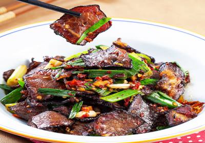 舌尖上的湘西密碼：十大土家苗寨風味，讓你體驗不一樣的煙火氣！